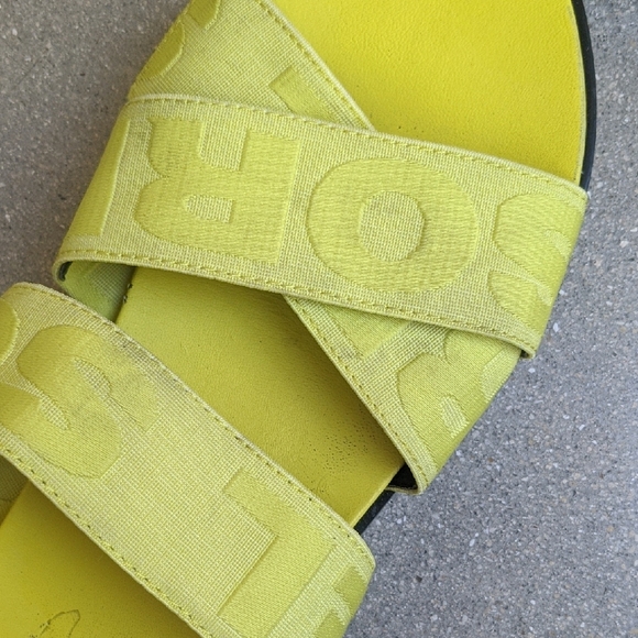 ❤️ Sorel Women's Yellow Slide Sandals Size 9.5 - Picture 9 of 11